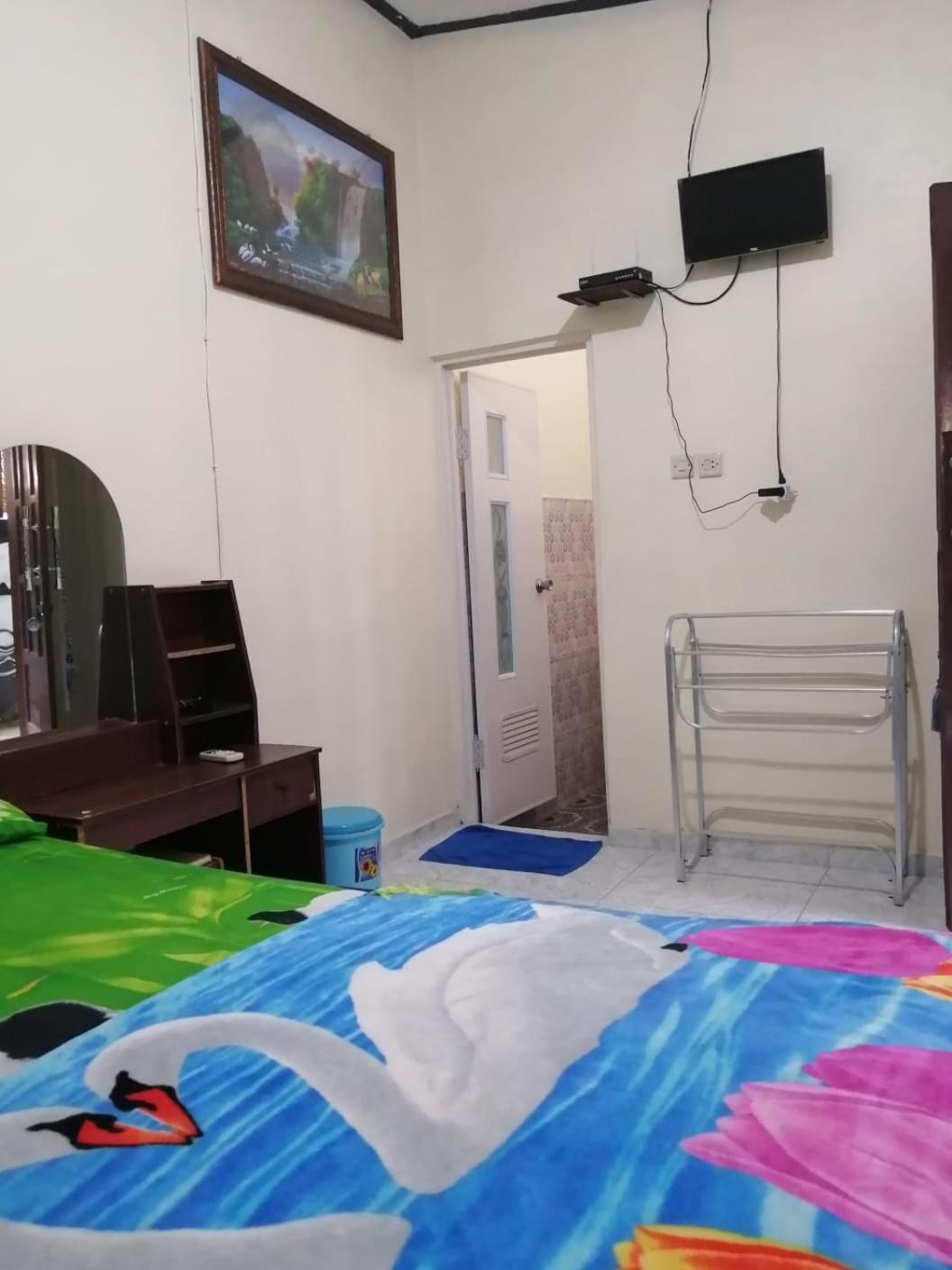 Js House View Hostel Karimunjawa Buitenkant foto