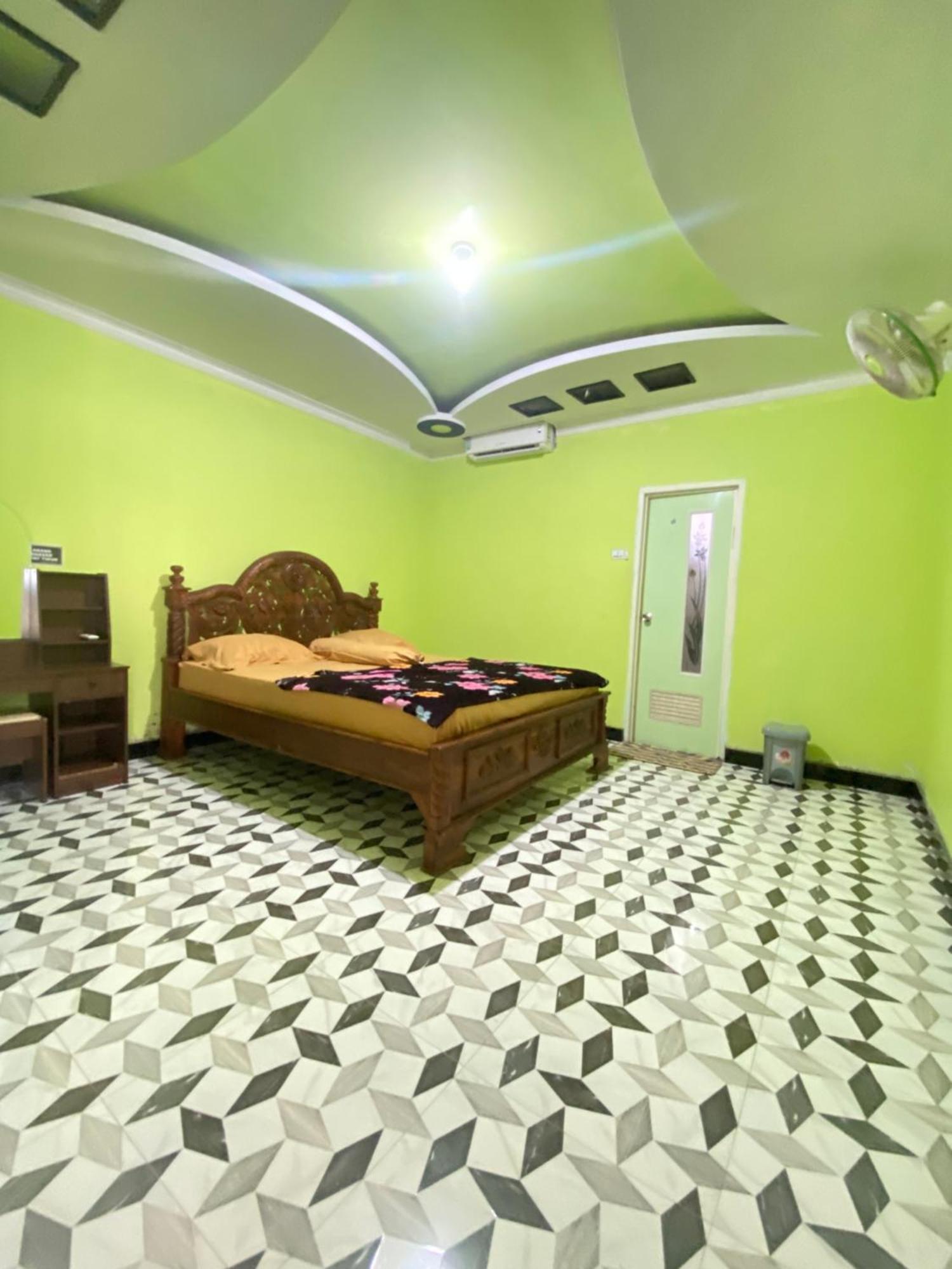 Js House View Hostel Karimunjawa Buitenkant foto
